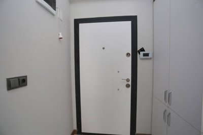 Interior 9