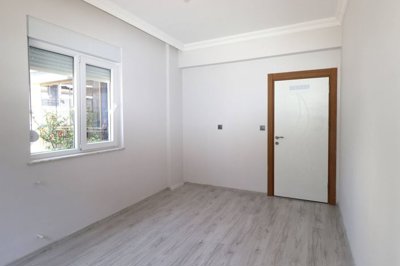 Interior 5