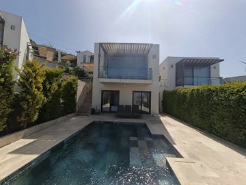 Exterior 4