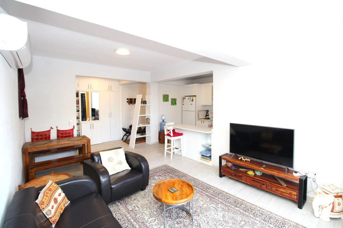 Image No.12-2 Bed Apartment for sale