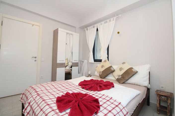 Image No.20-2 Bed Apartment for sale