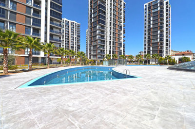 Exterior 3