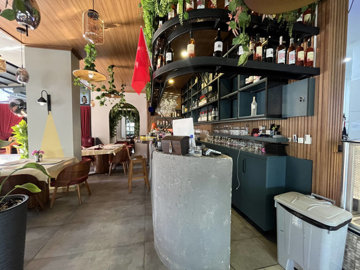 Interior 4