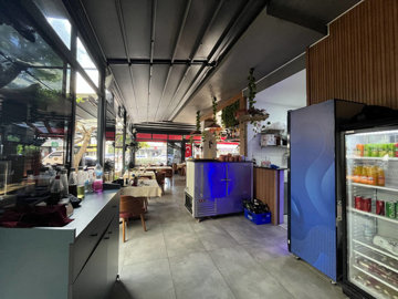 Interior 6
