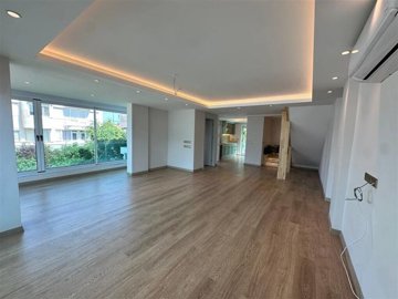Interior 3