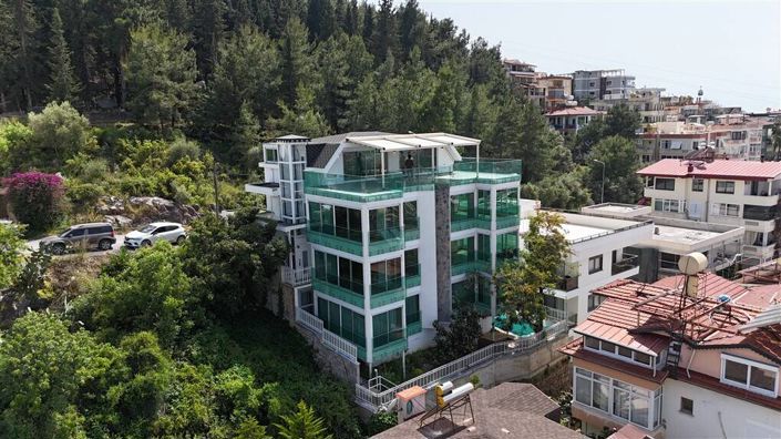 Image No.2-4 Bed Apartment for sale