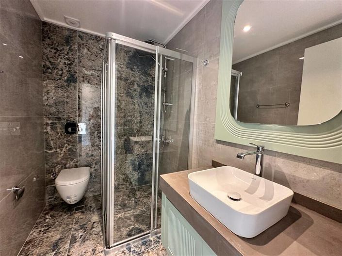 Image No.22-4 Bed Apartment for sale