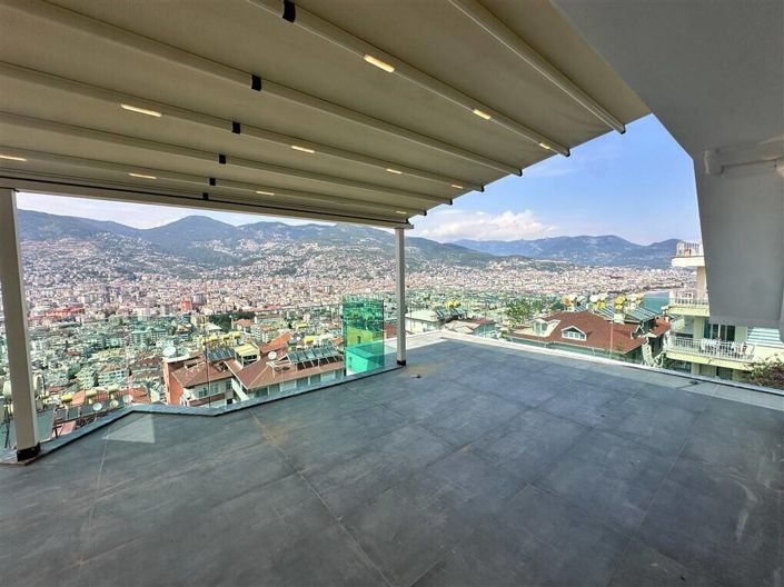 Image No.24-4 Bed Apartment for sale