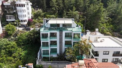 Exterior 3