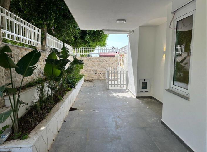 Image No.6-4 Bed Apartment for sale