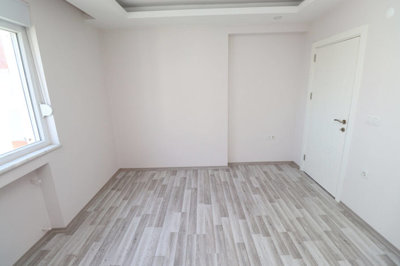 Interior 7