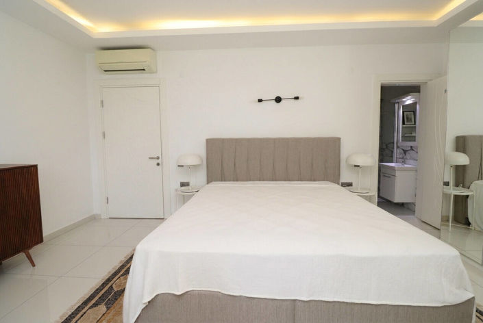 Image No.13-3 Bed Apartment for sale