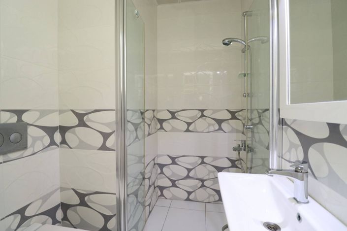 Image No.20-3 Bed Apartment for sale