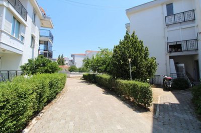 Exterior 3