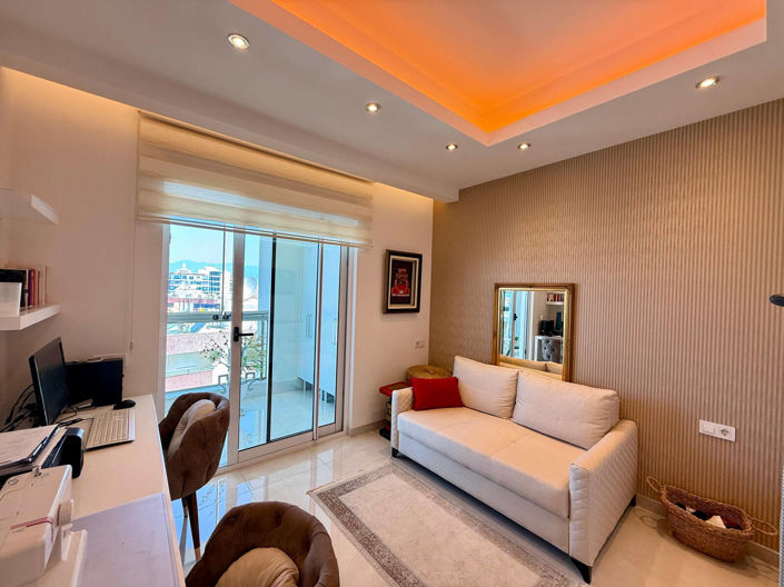 Image No.30-3 Bed Apartment for sale