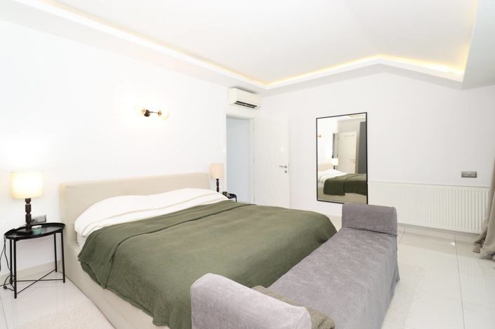 Image No.24-2 Bed Apartment for sale