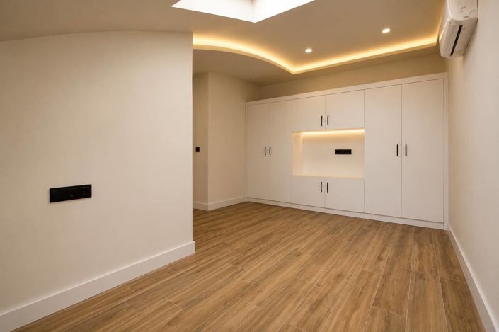 Image No.13-2 Bed Apartment for sale