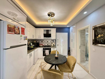 Interior 5