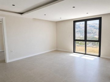 Interior 4