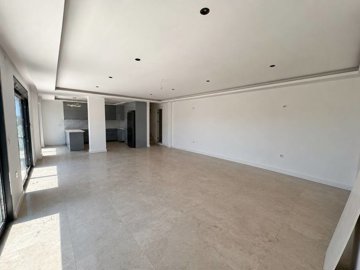 Interior 3