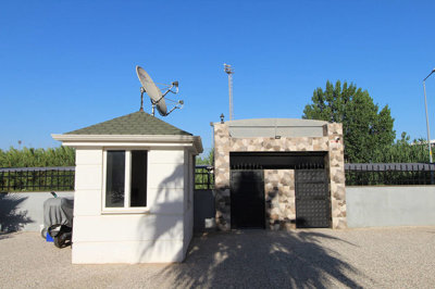 Exterior 7