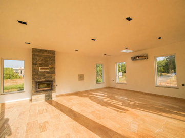 Exterior 14