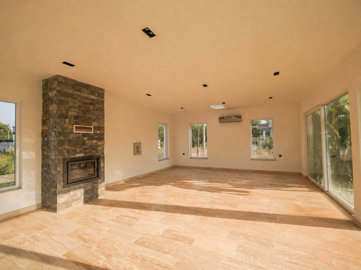 Exterior 15