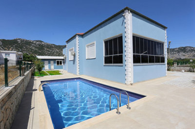Exterior 1