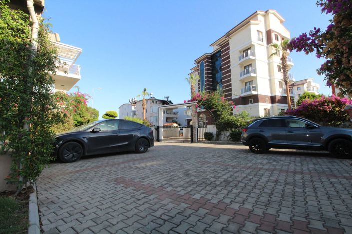 Image No.10-4 Bed Apartment for sale