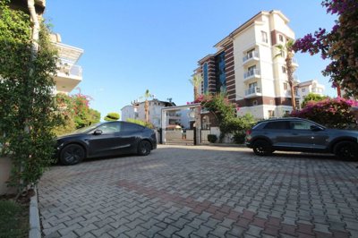 Exterior 10