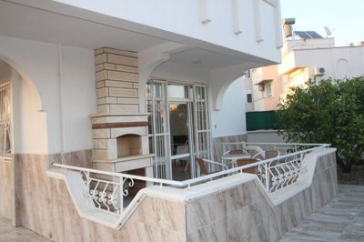 Exterior 5