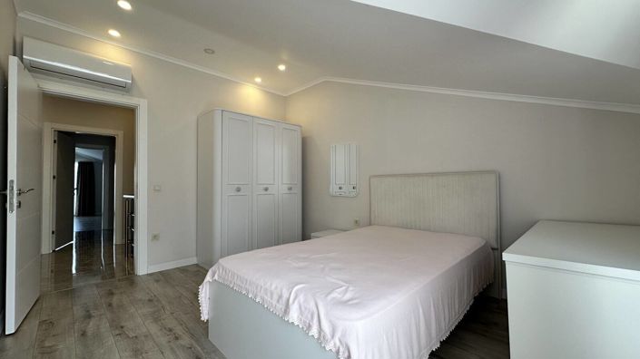 Image No.19-3 Bed Apartment for sale
