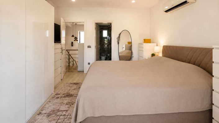 Image No.23-4 Bed House/Villa for sale