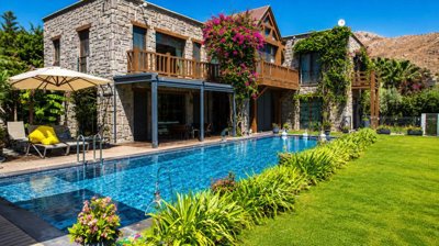 Exterior 1