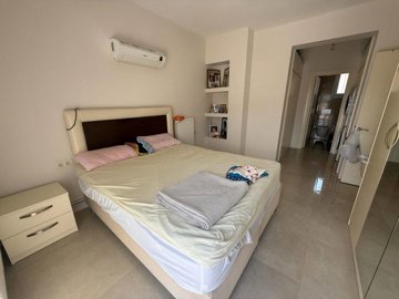 Interior 5