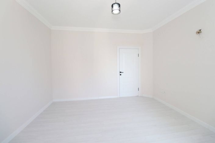 Image No.19-2 Bed Apartment for sale
