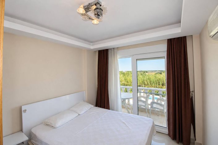Image No.19-4 Bed Apartment for sale