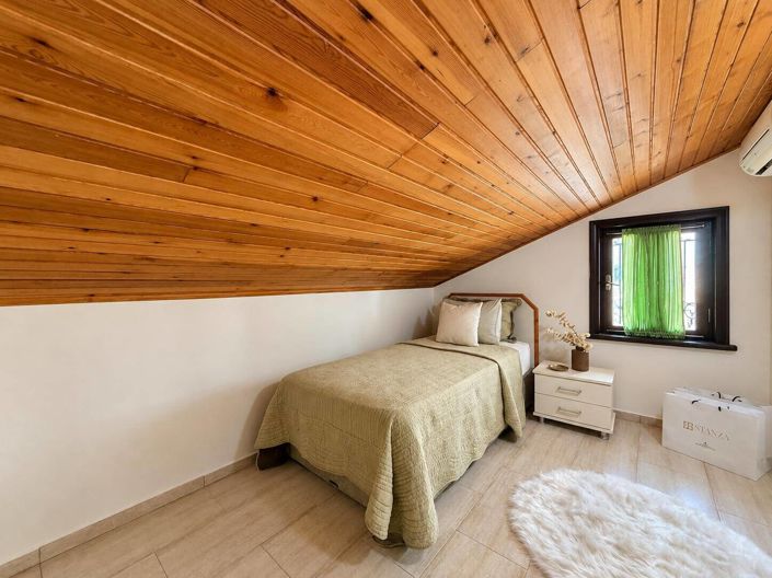 Image No.57-4 Bed House/Villa for sale