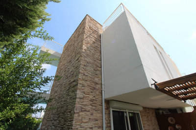 Exterior 11