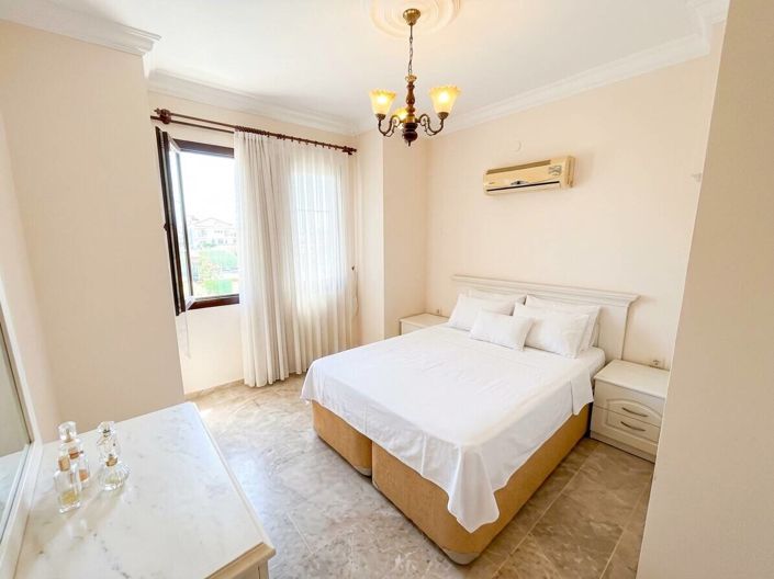 Image No.9-5 Bed House/Villa for sale