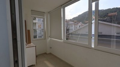 Interior 11