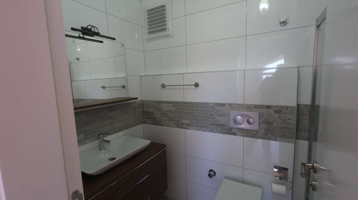 Image No.17-4 Bed Apartment for sale