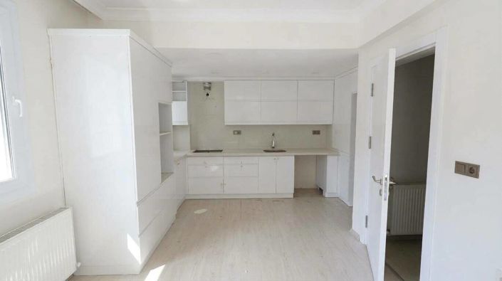 Image No.6-4 Bed Apartment for sale