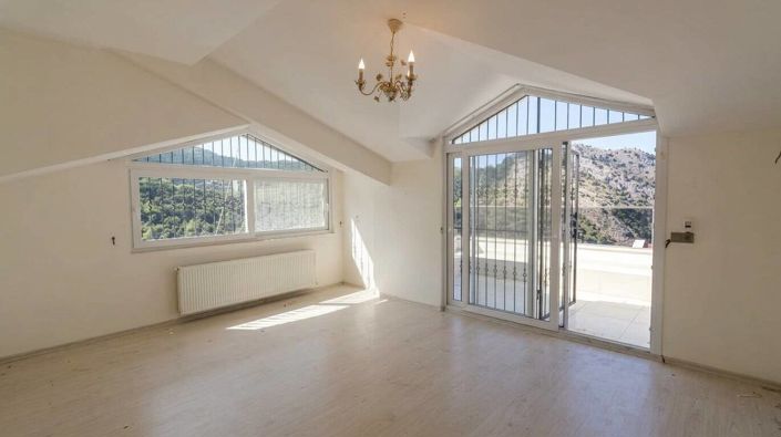 Image No.8-4 Bed Apartment for sale
