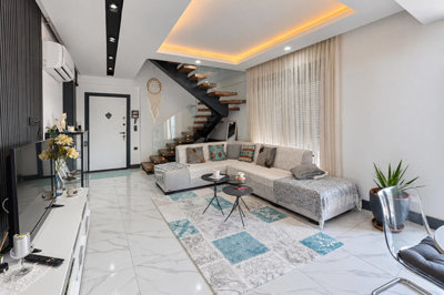 Interior 4