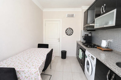 Interior 8
