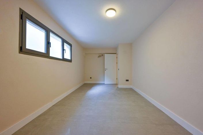 Image No.31-5 Bed House/Villa for sale
