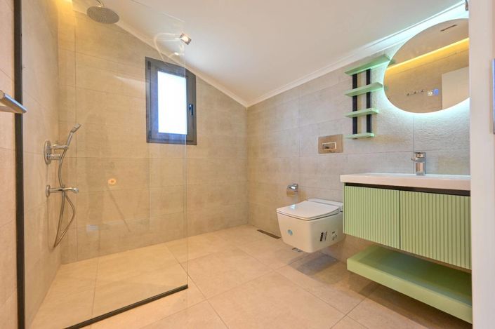 Image No.44-5 Bed House/Villa for sale