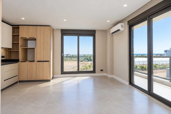 Image No.10-12 Bed House/Villa for sale