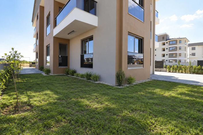 Image No.2-12 Bed House/Villa for sale